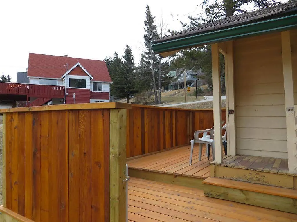 Hillside Bungalows Banff